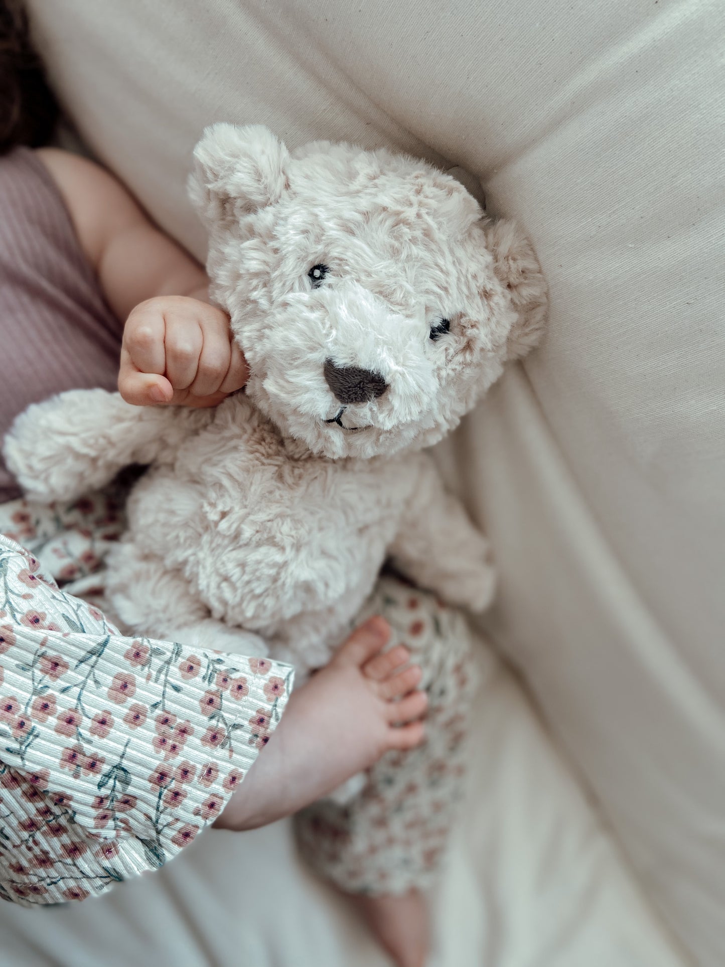 Herzschlag Kuscheltier Bär „Lou“ beige